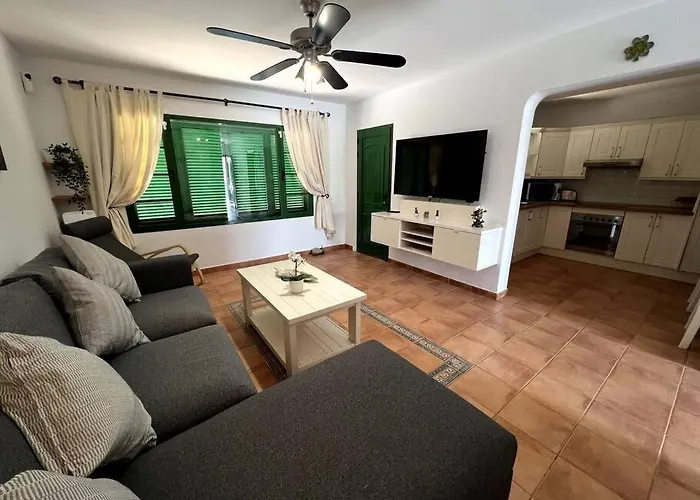 The Sallies - 3 Bedroom With Private Pool בית נופש