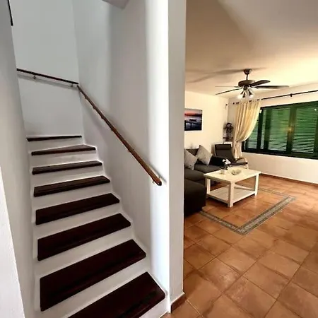 The Sallies - 3 Bedroom With Private Pool Tías