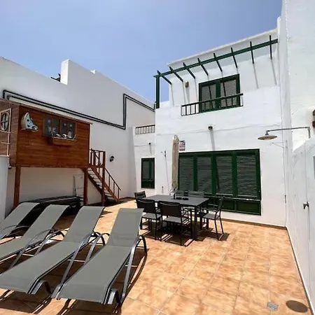 The Sallies - 3 Bedroom With Private Pool Tías