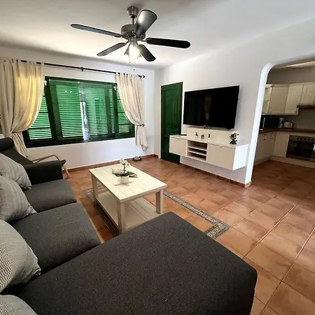 The Sallies - 3 Bedroom With Private Pool Сasa de vacaciones